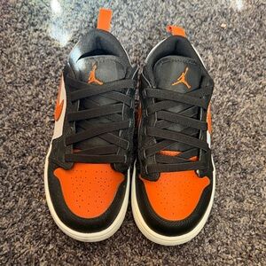 Jordan Kids Orange and Black Low-Top Sneakers